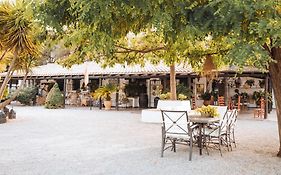 LA CUADRA, Finca privada a los pies de Sierra Nevada, a 10 minutos del centro, Jardín, Barbacoa